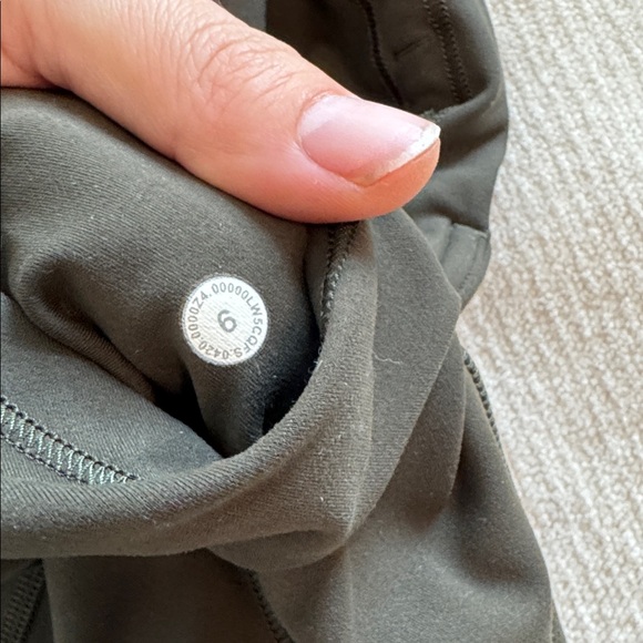 Lululemon Bundle - Picture 7 of 7